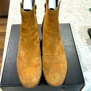 Sorel Cate Bootie -Camel brown suede, size 9.
